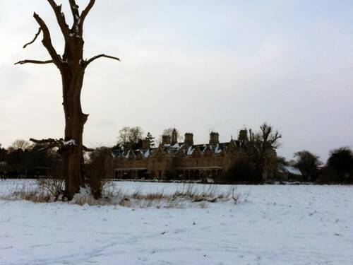 Crumbs and Corkscrews - Snowy Walk through South Cerney
