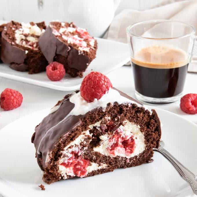 Raspberry Chocolate Cake Roll