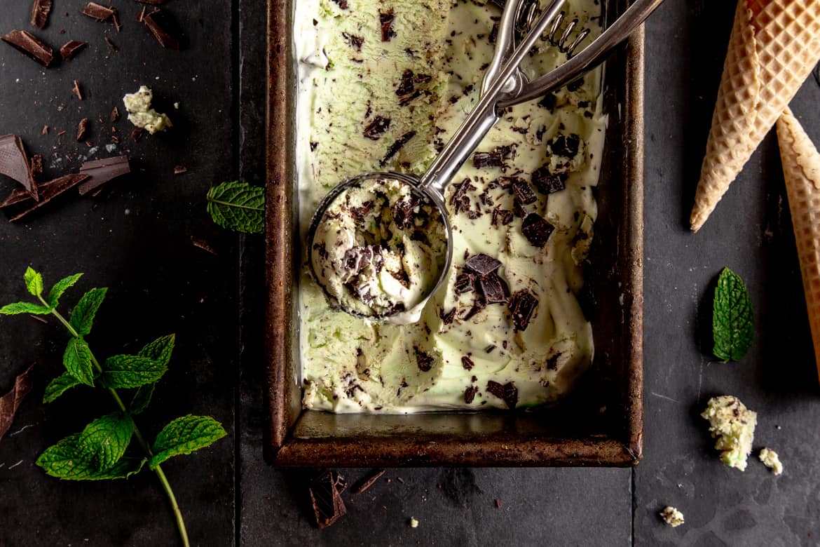 The days of longing for an ice cream machine are over with this silky smooth and utterly simple no churn ice cream, in the best ever flavour, mint choc!