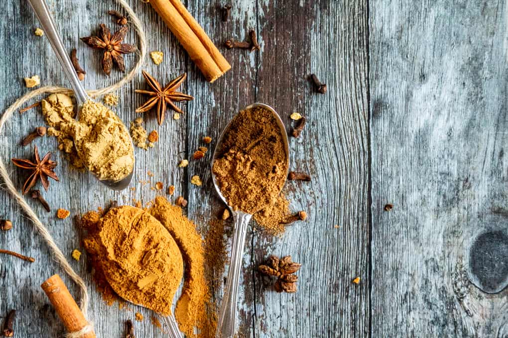 The perfect blend DIY pumpkin spice mix to bring the flavour of autumn into your kitchen, taking you from Halloween to Thanksgiving.