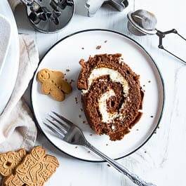 Discover delicious, addictive and easy to make recipes. There's cakes, bakes, sweet treats and the occasional savoury bite - check them out.