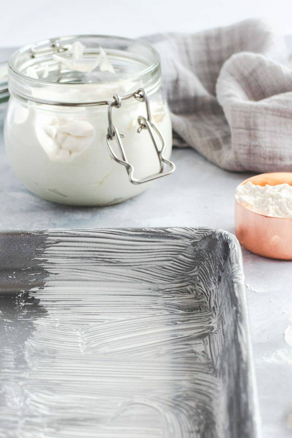 Easy Homemade Cake Release Crumbs and Corkscrews