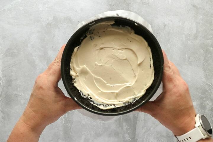 Baileys cheesecake in a springform pan