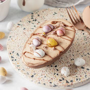 Easter Egg Cheesecake - Featured Image