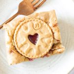 Jammie Dodger Blondies - Featured