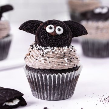 Halloween Oreo Bat Cupcakes - Featured