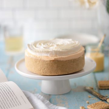 No Bake Custard Cream Cheesecake - Featured